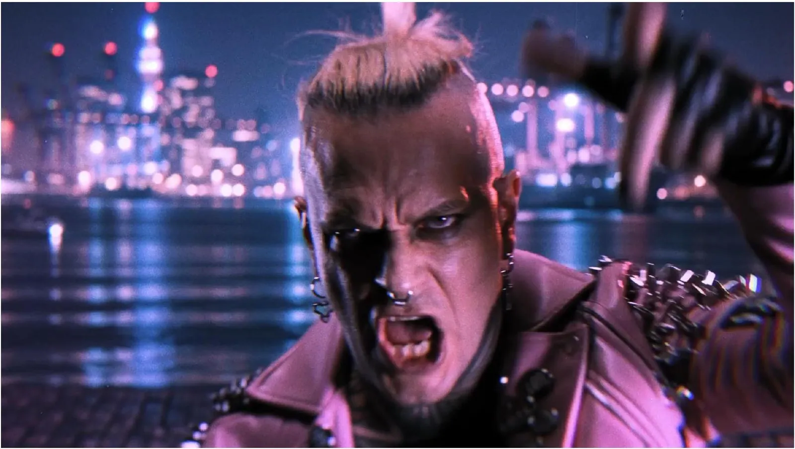Retro sci-fi action sequence from the music video